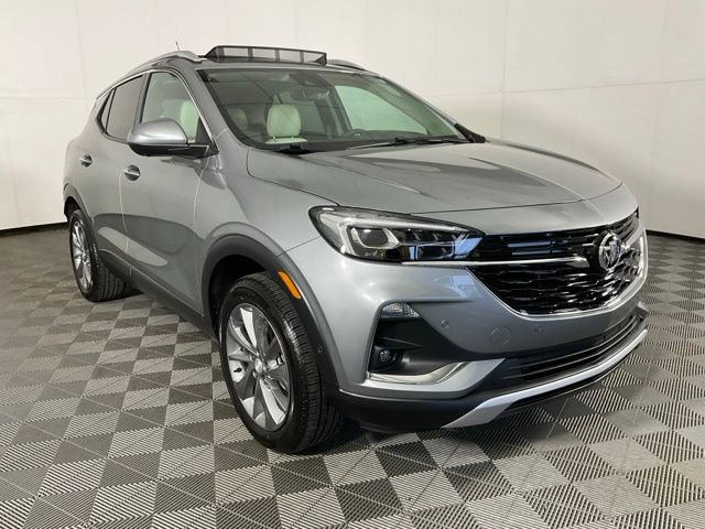 Used 2023 Buick Encore GX Essence w/ Advanced Technology Package AWD/4WD image 3