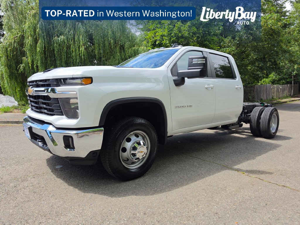 Used 2025 Chevrolet Silverado 3500 LT w/ Convenience Package AWD/4WD image 1