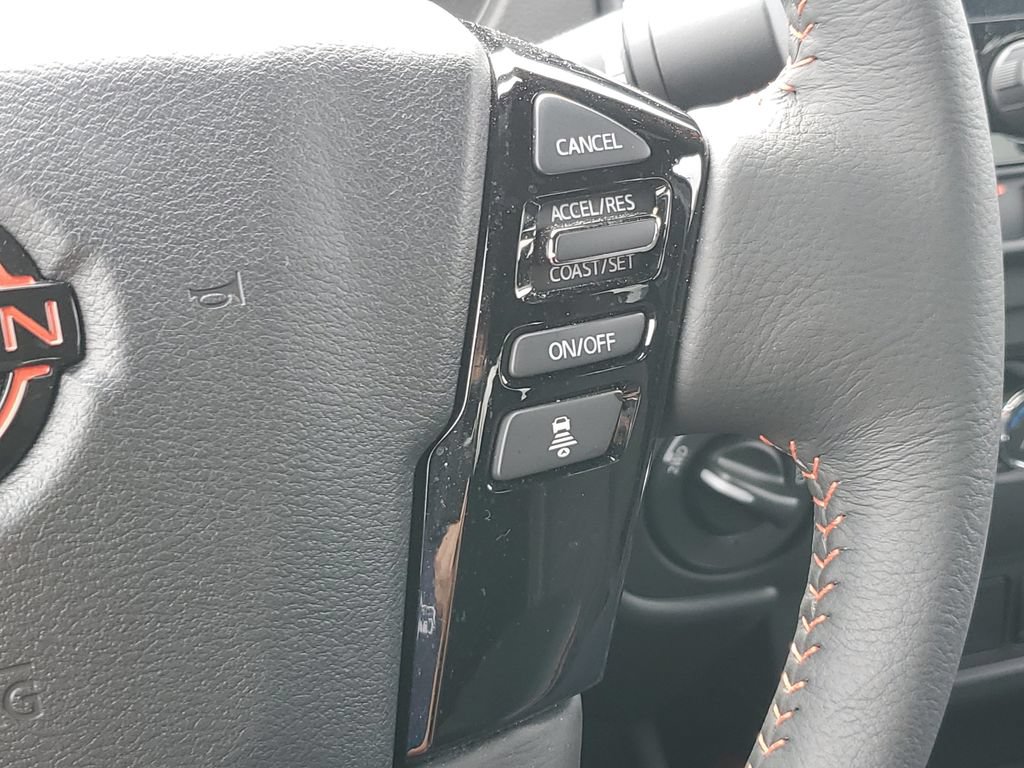 New 2025 Nissan Frontier PRO-4X AWD/4WD image 25