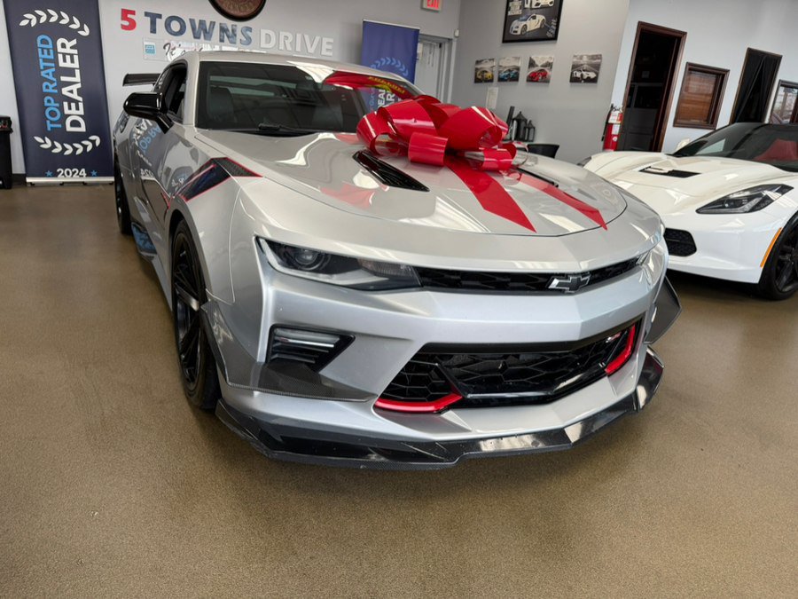 Used 2018 Chevrolet Camaro SS w/ Redline Edition RWD image 3