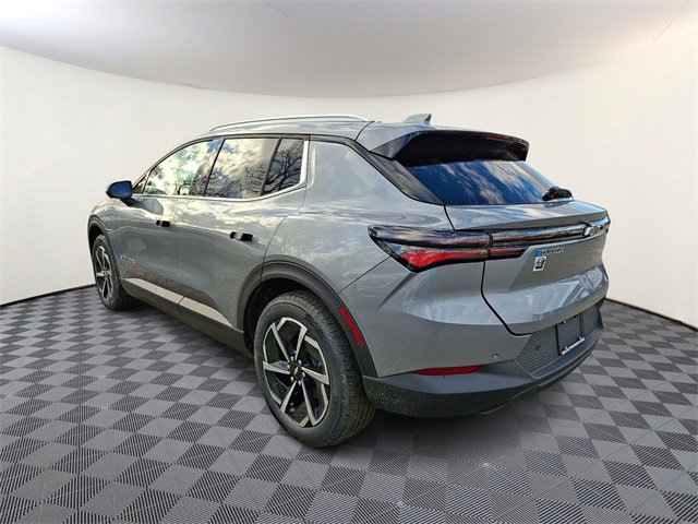 New 2026 Chevrolet Equinox EV LT image 3