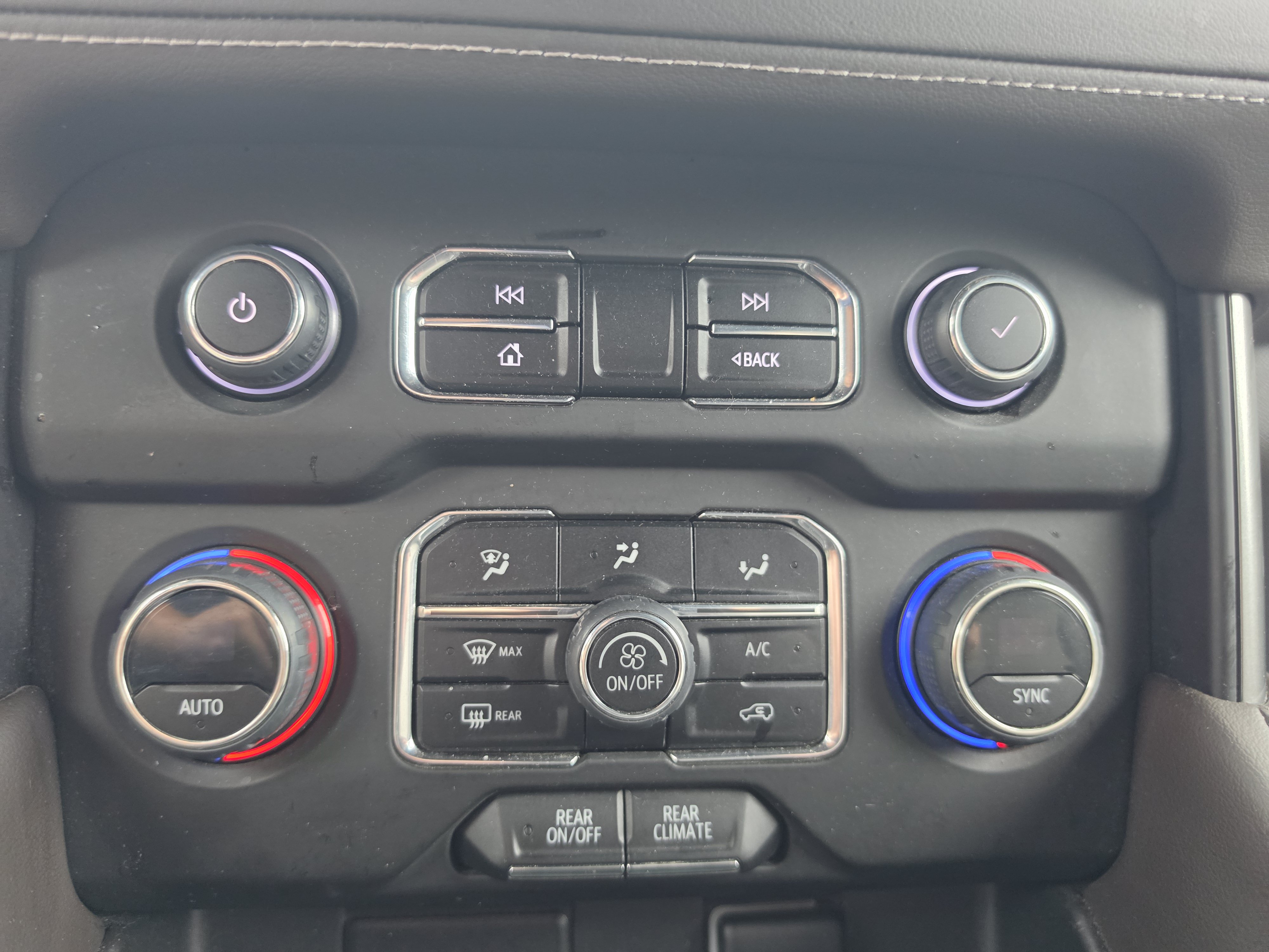 Used 2023 Chevrolet Tahoe LS AWD/4WD image 30