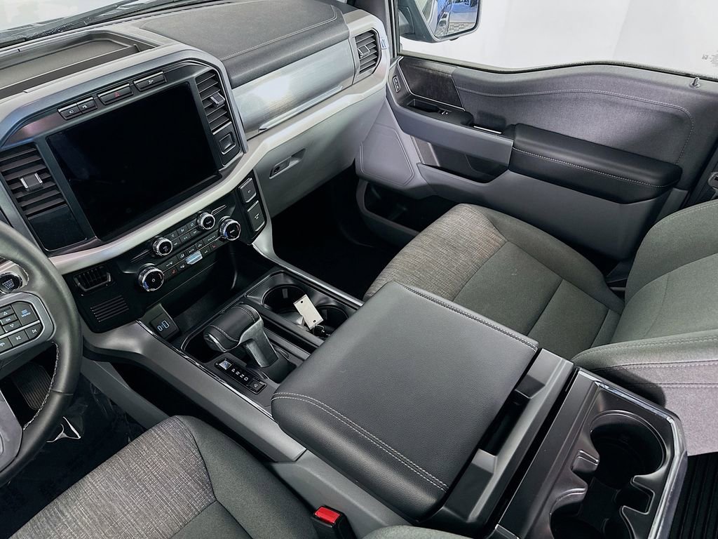 Used 2023 Ford F150 Lightning XLT image 30