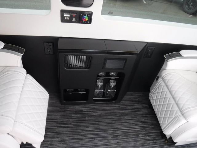 Used 2023 Mercedes-Benz Sprinter 3500 w/ Parking Package image 51