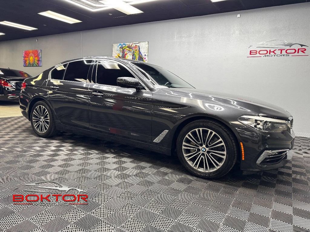 Used 2018 BMW 530i RWD image 1