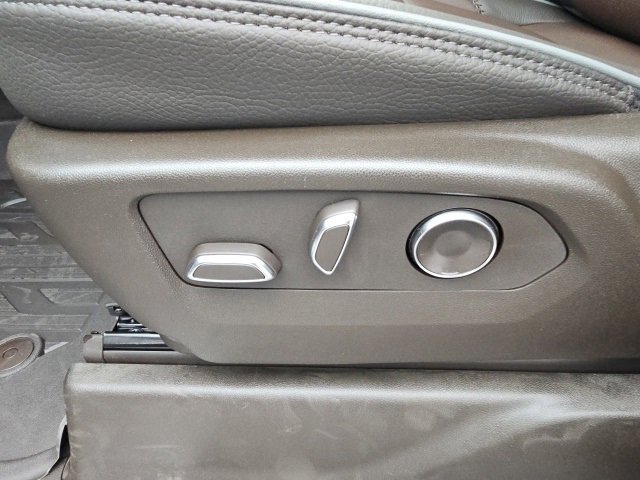 New 2026 GMC Sierra 3500 Denali w/ Denali Reserve Package image 26