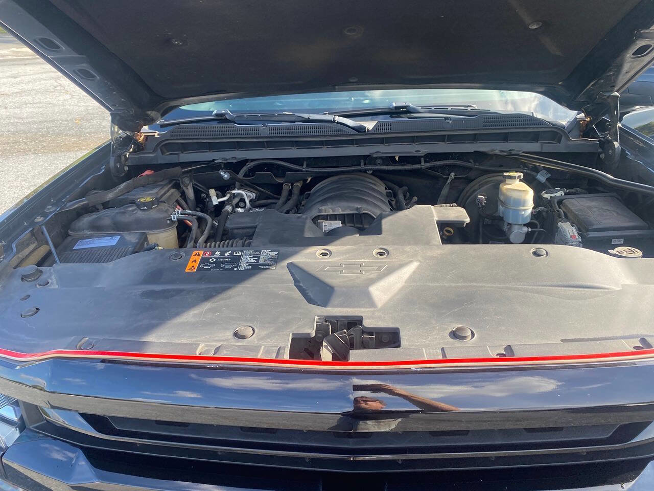 Used 2018 Chevrolet Silverado 1500 LT w/ All Star Edition image 25