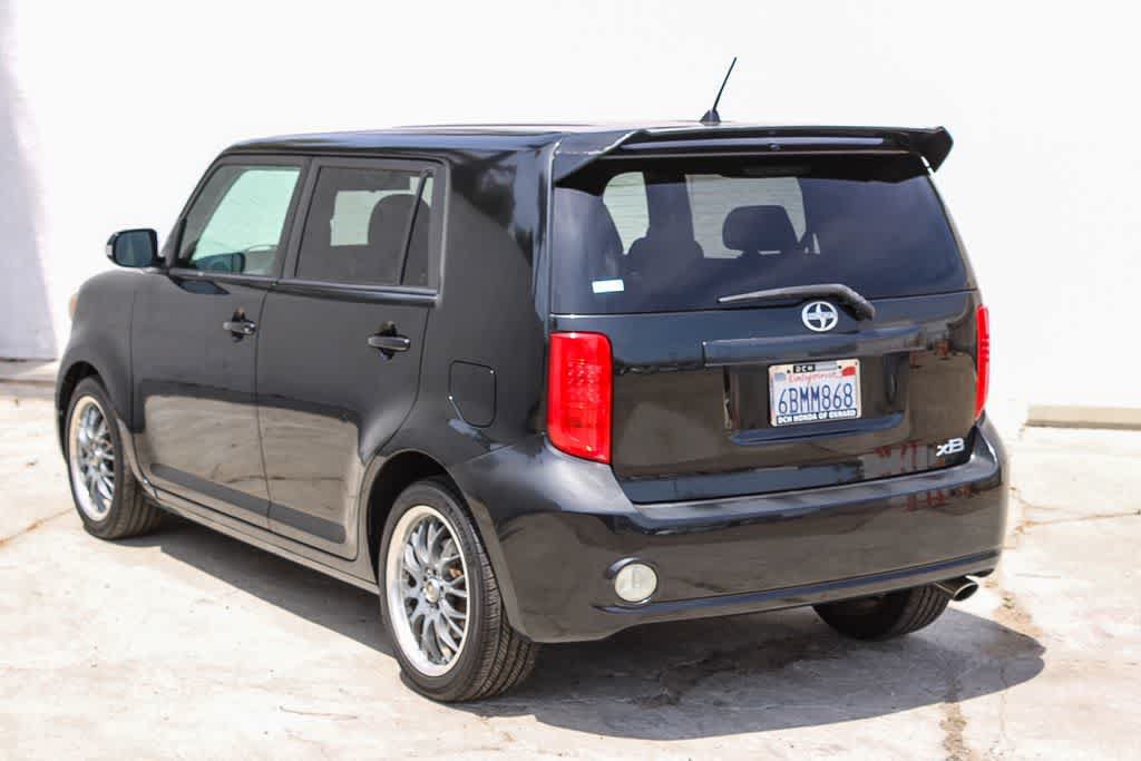Used 2008 Scion xB FWD image 5