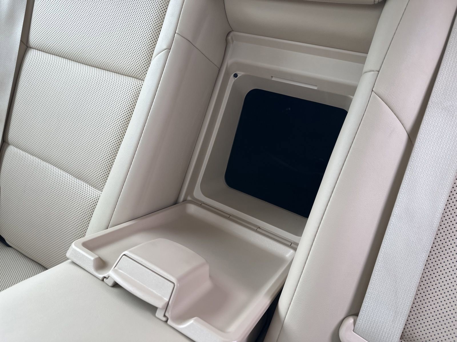 Used 2018 Lexus ES 350 w/ Navigation System Package image 20