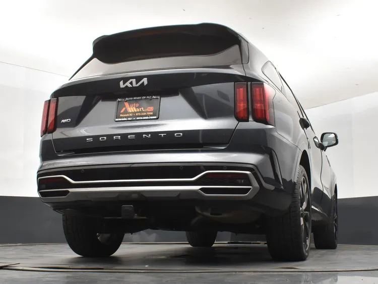 Used 2022 Kia Sorento SX AWD/4WD image 13