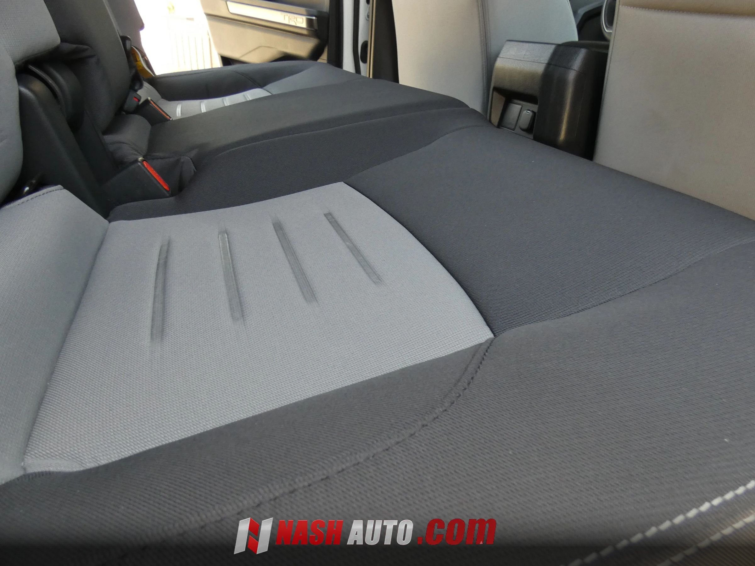 Used 2025 Toyota Tacoma TRD Sport AWD/4WD image 41