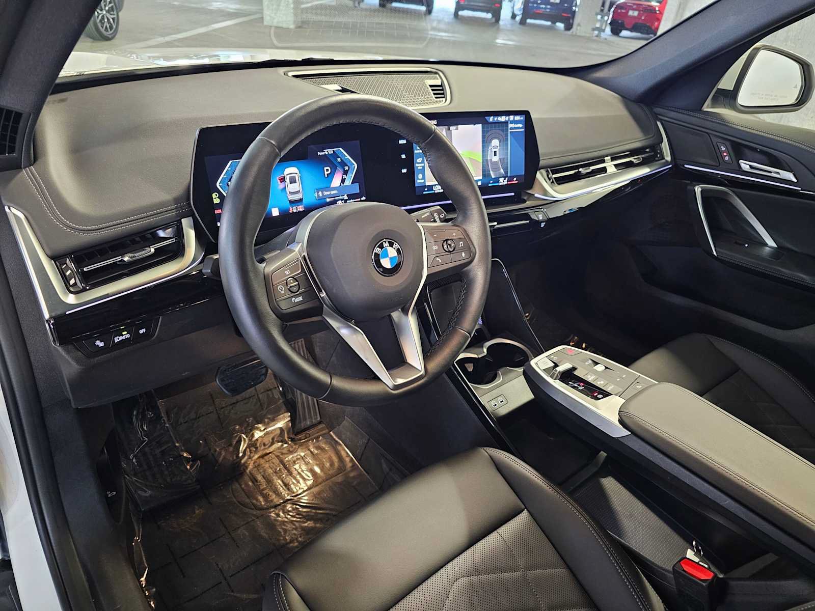Used 2025 BMW X1 xDrive28i w/ Convenience Package AWD/4WD image 2