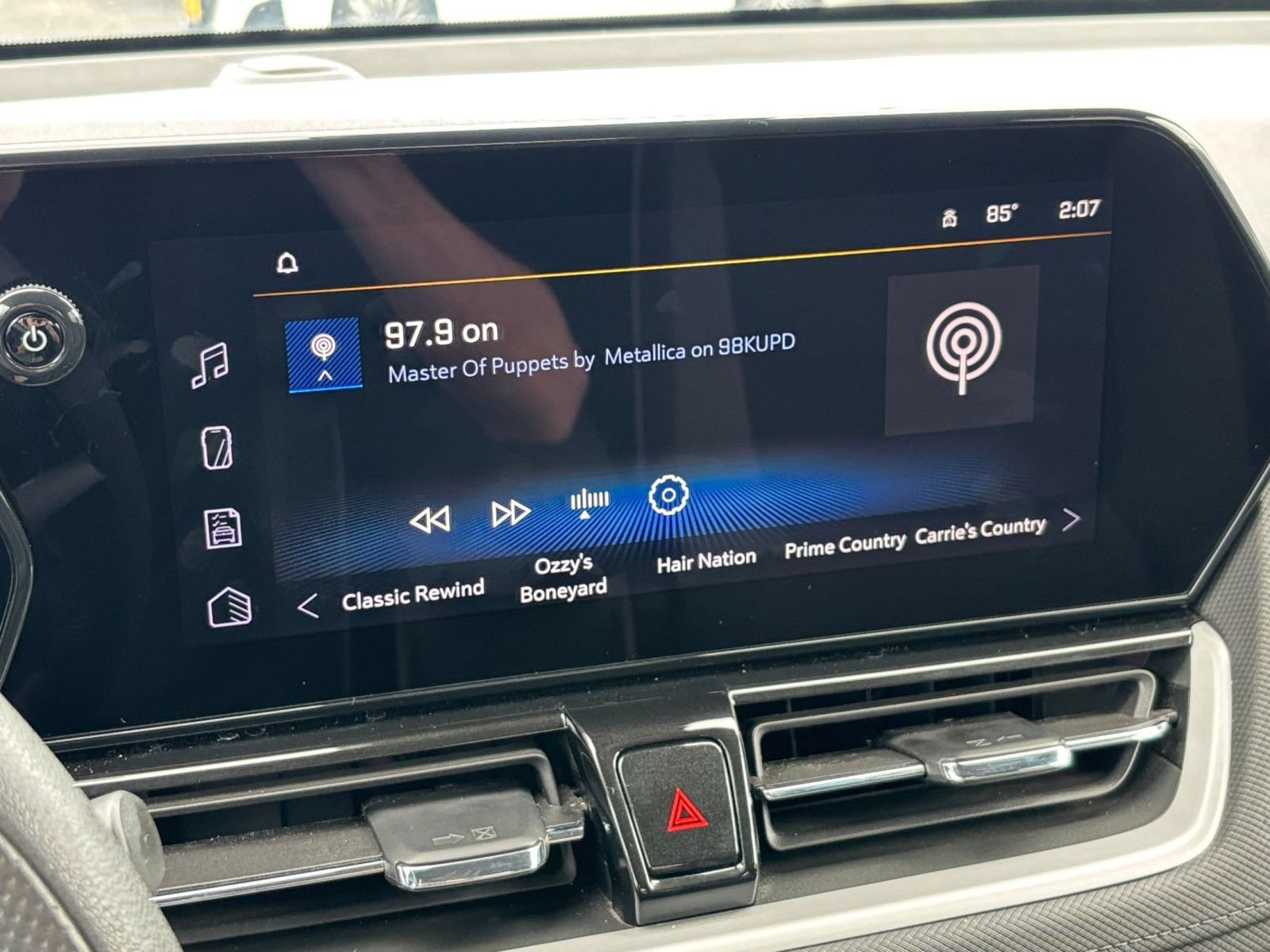 Used 2025 Chevrolet TrailBlazer LT FWD image 19