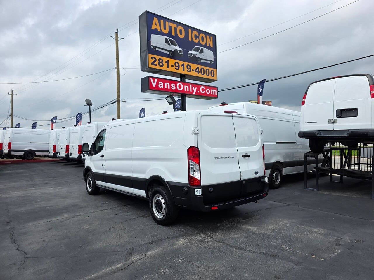 Used 2020 Ford Transit 250 250 3dr LWB Low Roof Cargo Van w/ Upfitter Package image 2