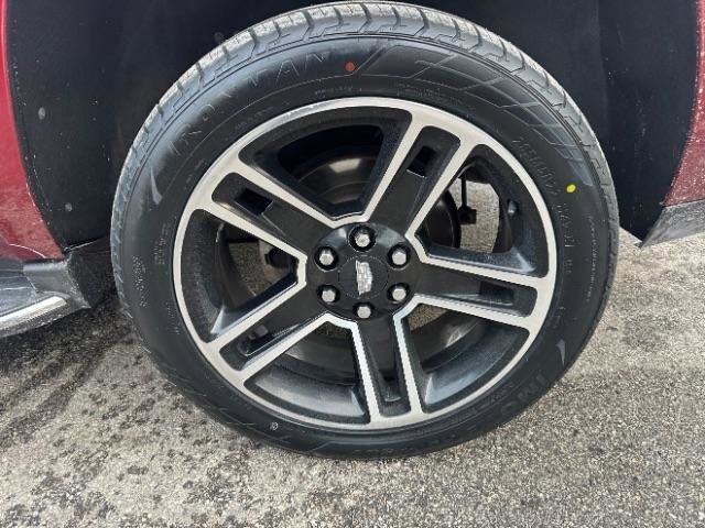 Used 2017 Cadillac Escalade Luxury image 12