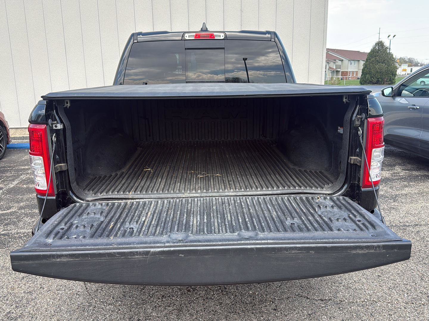 Used 2020 RAM 1500 Big Horn AWD/4WD image 11