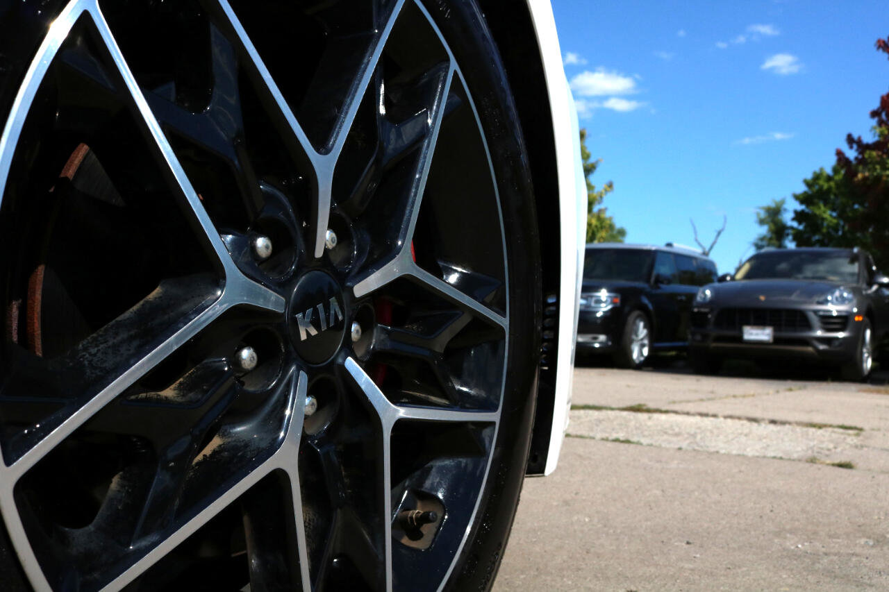 Used 2019 Kia Optima SX image 7