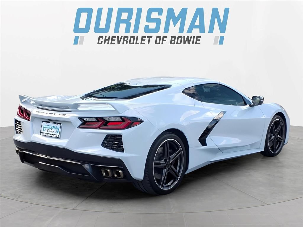 Used 2024 Chevrolet Corvette Stingray Preferred Cpe w/ Z51 Performance Package RWD image 3