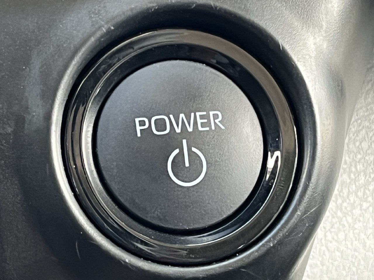 Used 2025 Toyota Sienna XLE FWD image 19