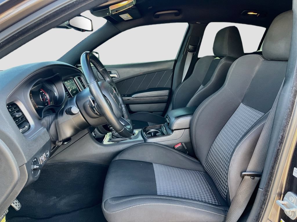 Used 2023 Dodge Charger R/T w/ Blacktop Package RWD image 20