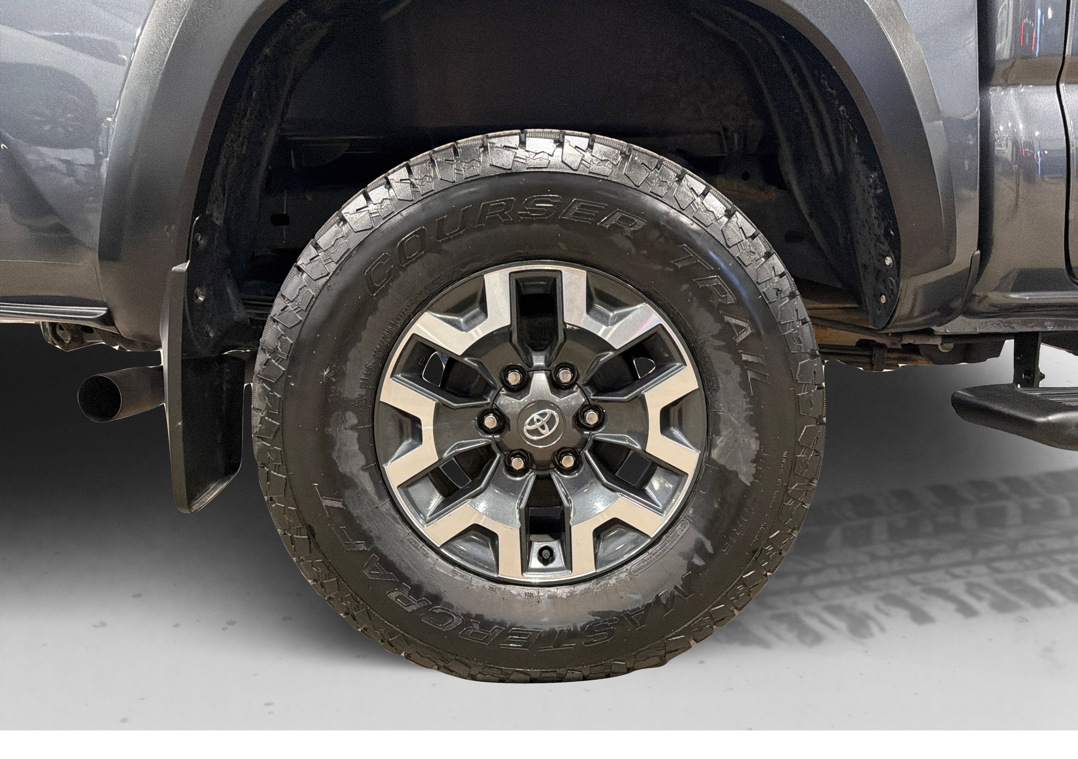 Used 2022 Toyota Tacoma TRD Off-Road AWD/4WD image 50