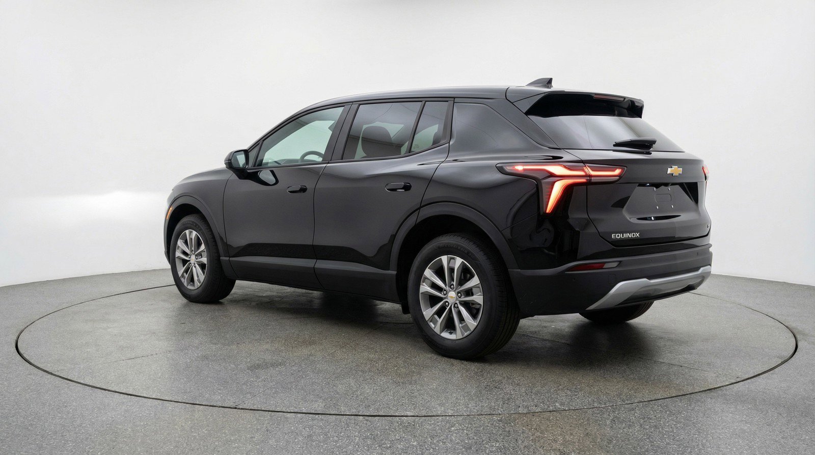 Used 2025 Chevrolet Equinox LT FWD image 6