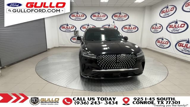 Used 2025 Lincoln Aviator Black Label AWD/4WD image 3