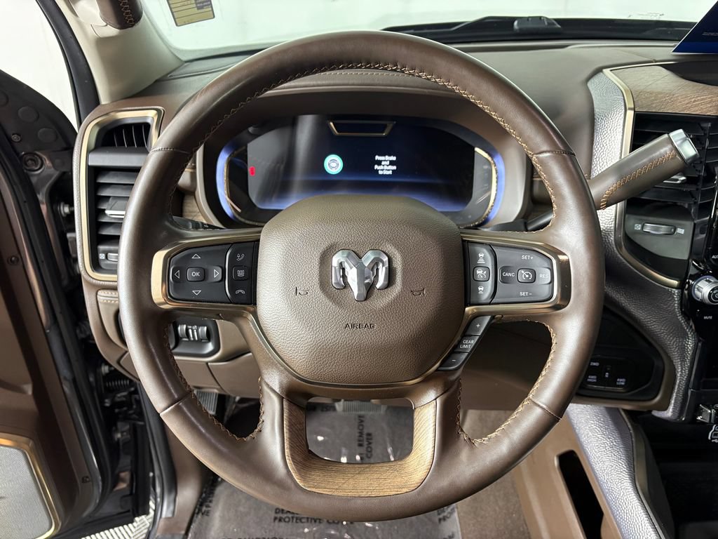 Used 2025 RAM 2500 Limited AWD/4WD image 15