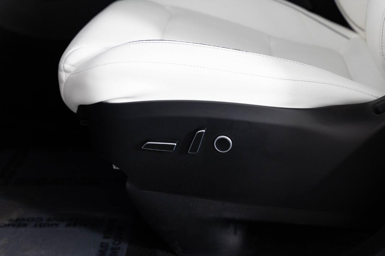 Used 2022 Tesla Model X Plaid image 17