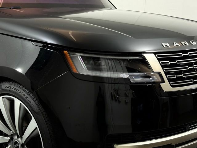 Certified 2023 Land Rover Range Rover SE image 16