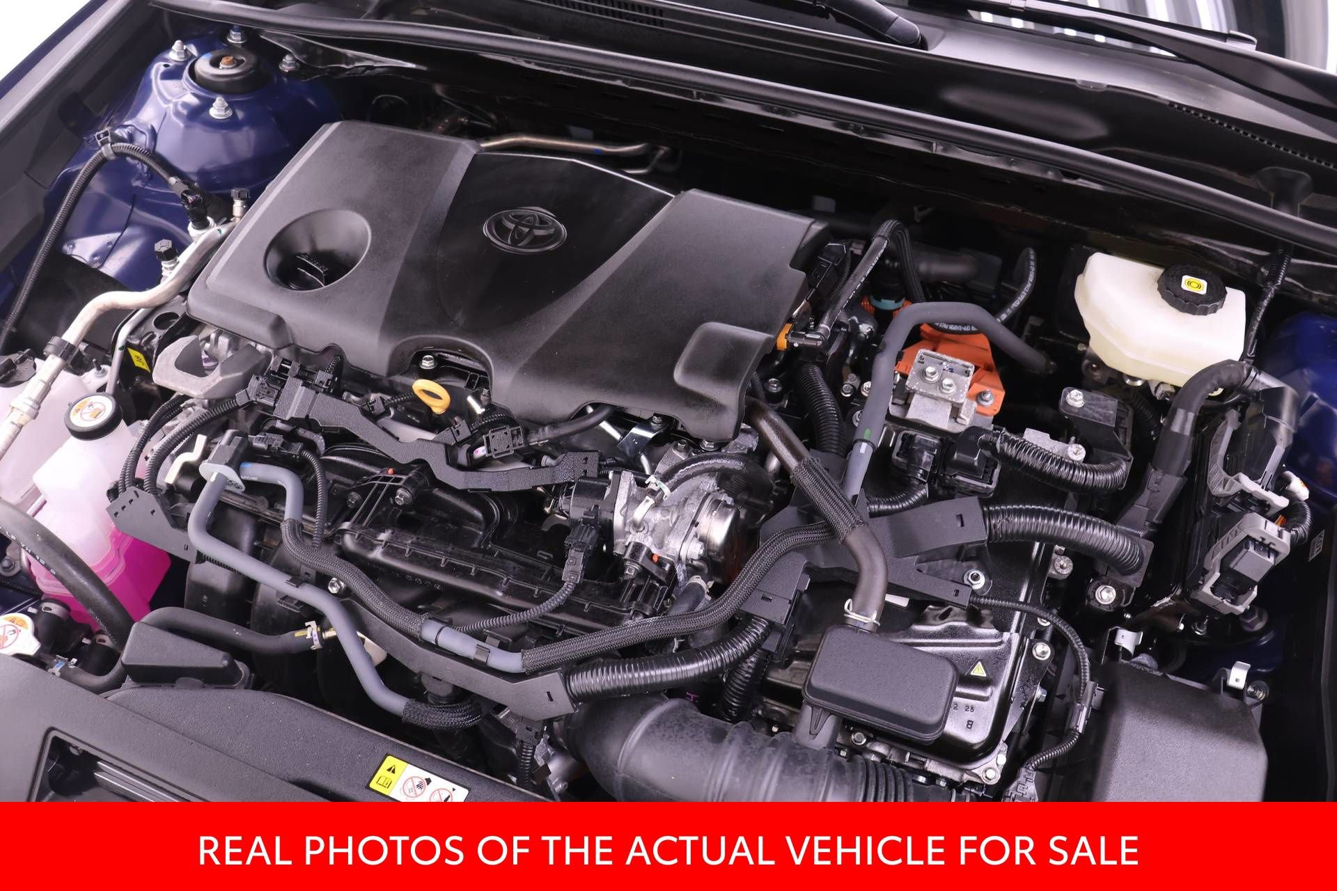Certified 2025 Toyota Camry SE FWD image 16