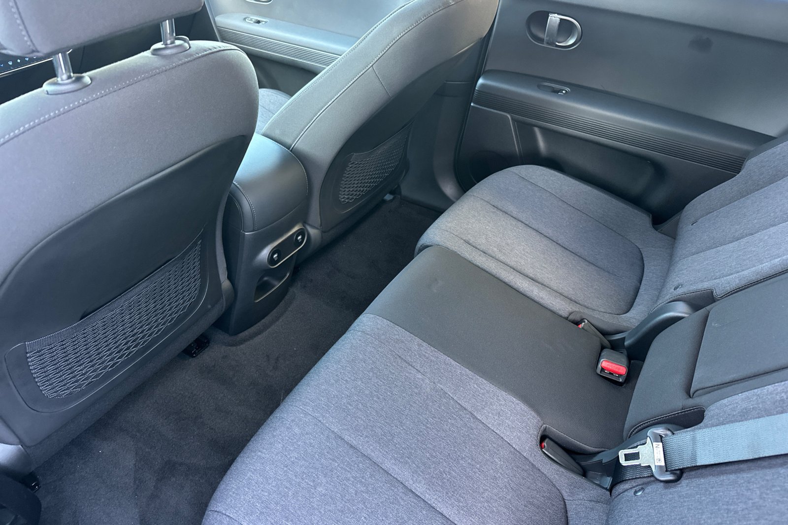 New 2026 Hyundai Ioniq 5 SE AWD/4WD image 13
