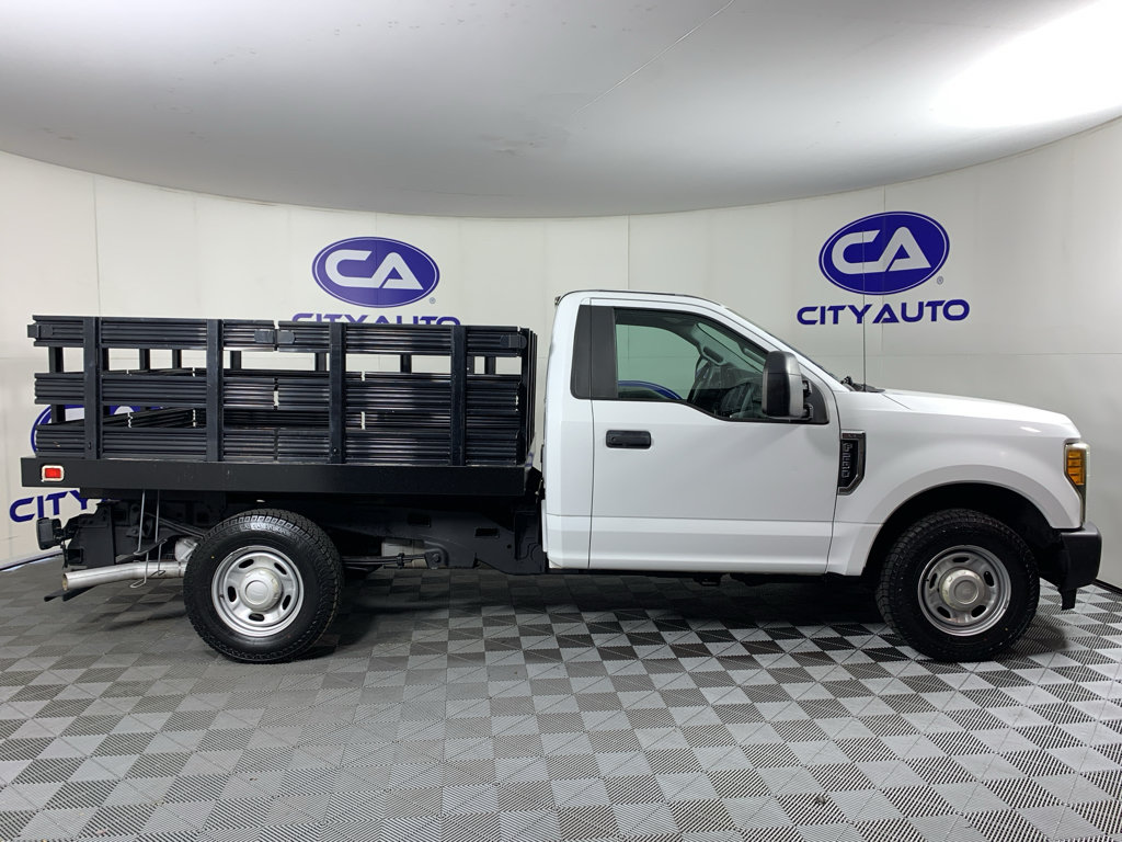 Used 2017 Ford F250 XL RWD image 2