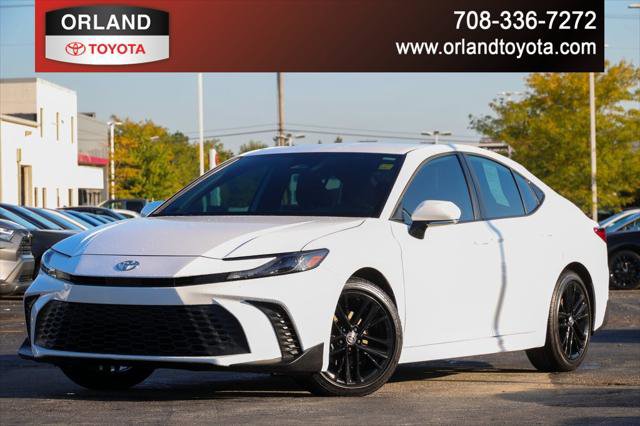 Certified 2025 Toyota Camry SE image 1