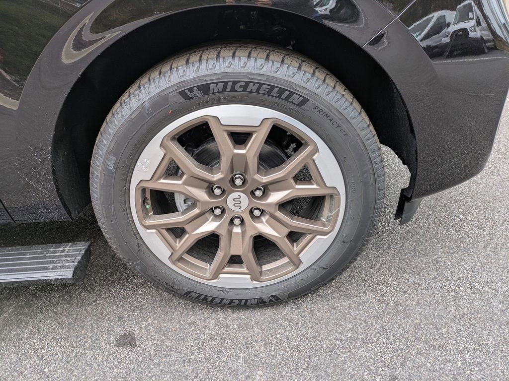 New 2025 Ford Expedition King Ranch AWD/4WD image 11