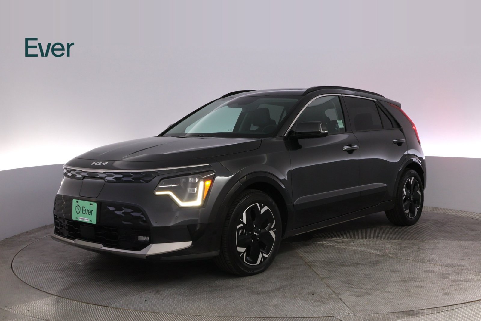Used 2023 Kia Niro Wave w/ Wave Preserve Package FWD image 2