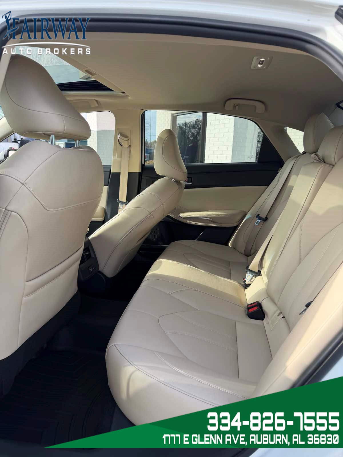 Used 2022 Toyota Avalon XLE image 16