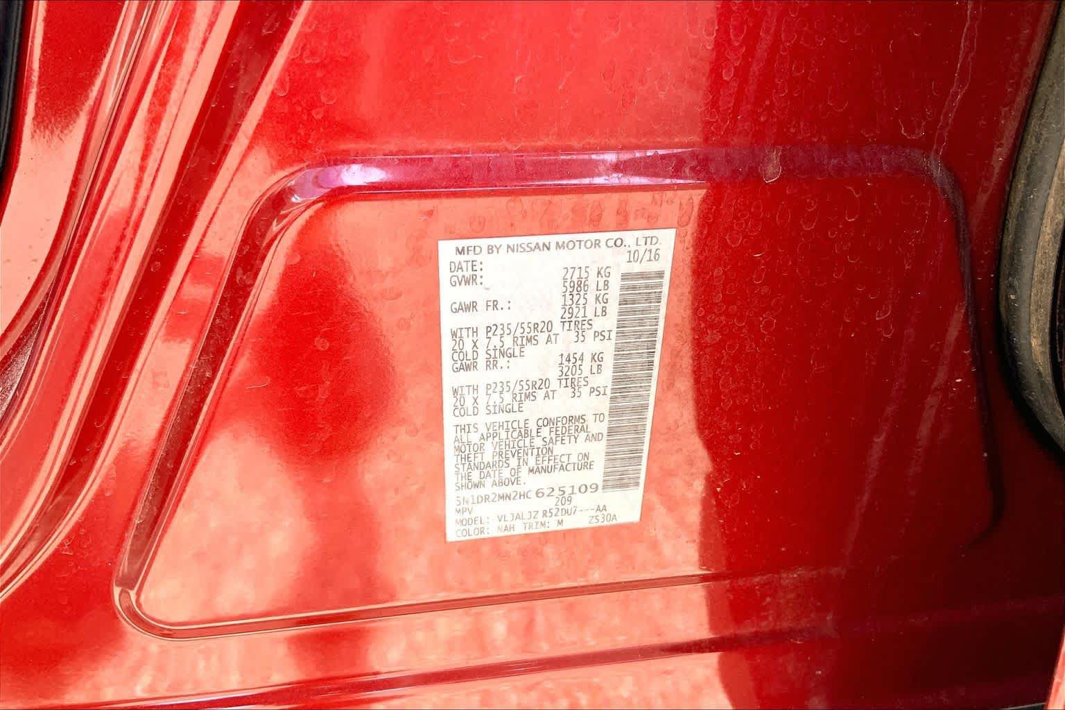 Used 2017 Nissan Pathfinder Platinum FWD image 31