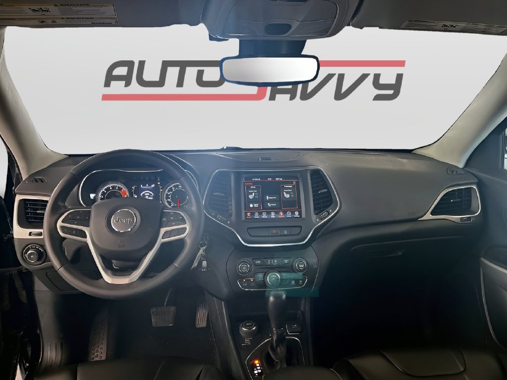 Used 2022 Jeep Cherokee Latitude AWD/4WD image 21