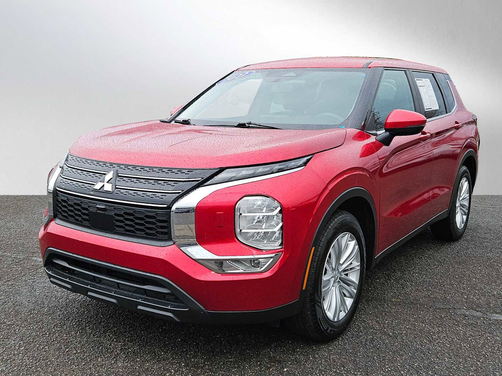 Used 2022 Mitsubishi Outlander ES image 6