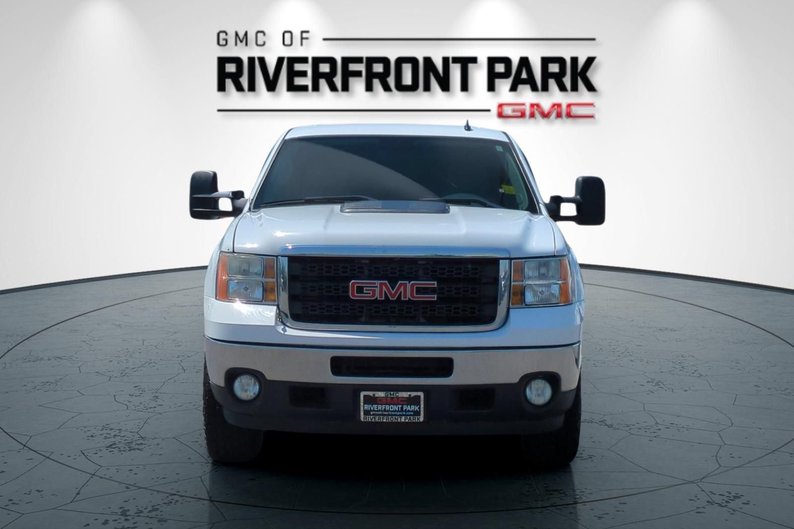 Used 2011 GMC Sierra 2500 SLT w/ SLT Convenience Package AWD/4WD image 8