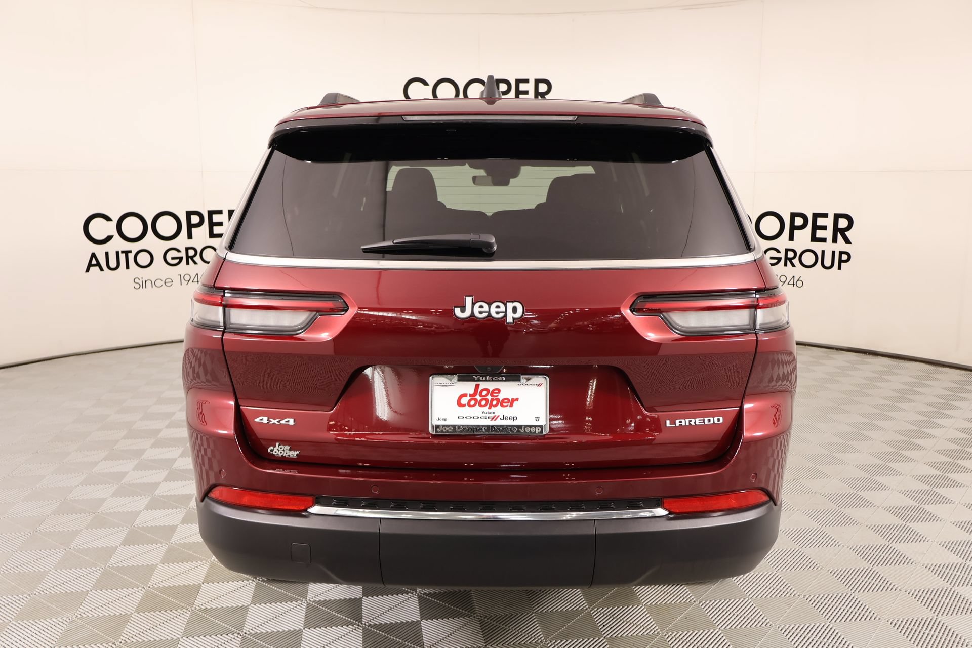 Used 2025 Jeep Grand Cherokee L Laredo w/ Luxury Tech Group I AWD/4WD image 22