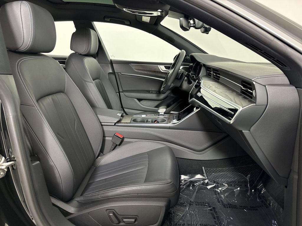 Used 2021 Audi A7 e Premium Plus w/ Interior Protection Package image 24