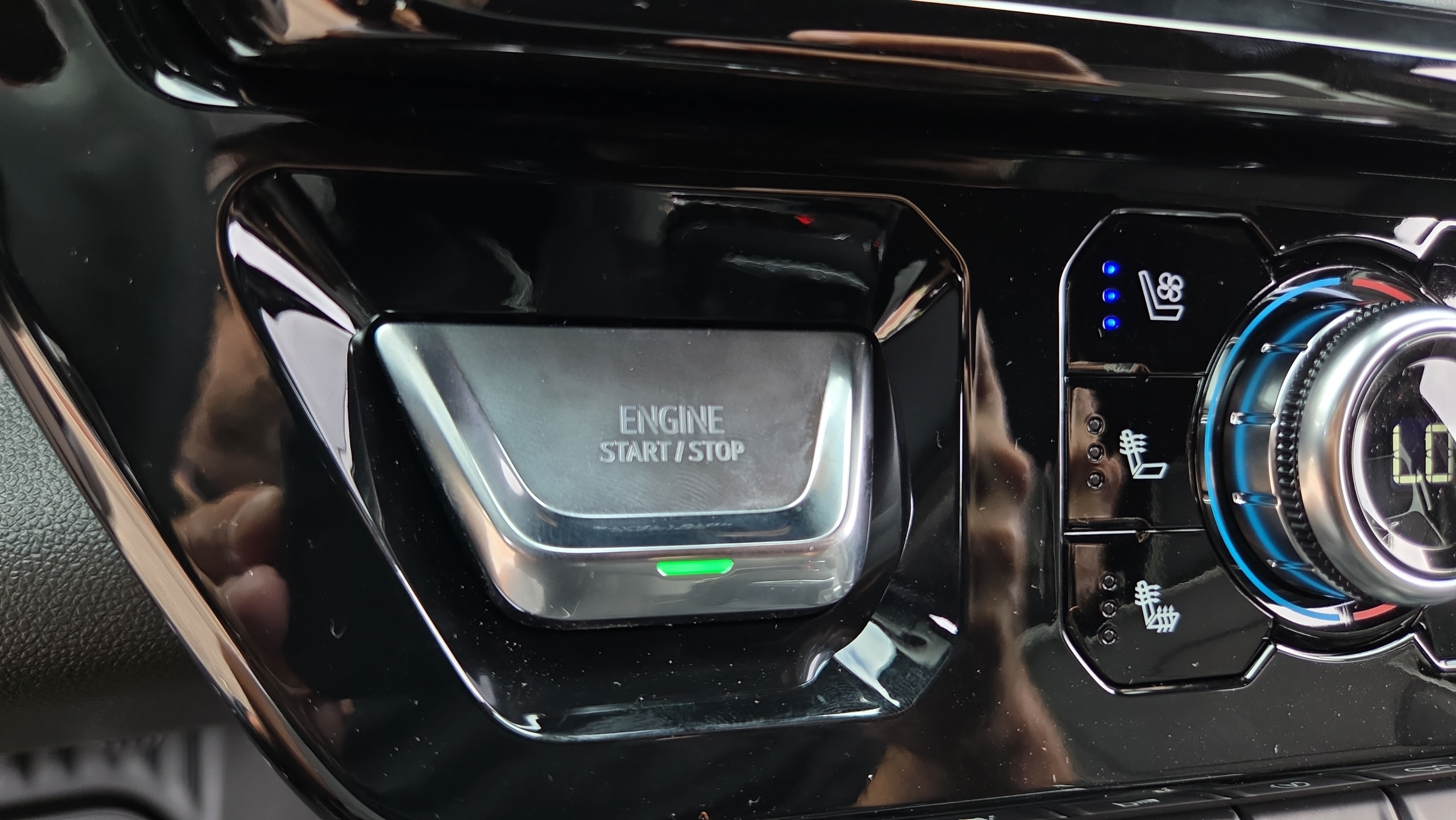 New 2026 GMC Sierra 1500 AT4X AWD/4WD image 36