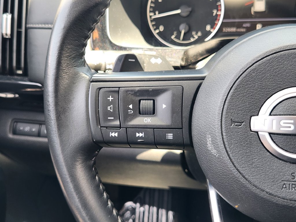 Used 2025 Nissan Pathfinder SV AWD/4WD image 27