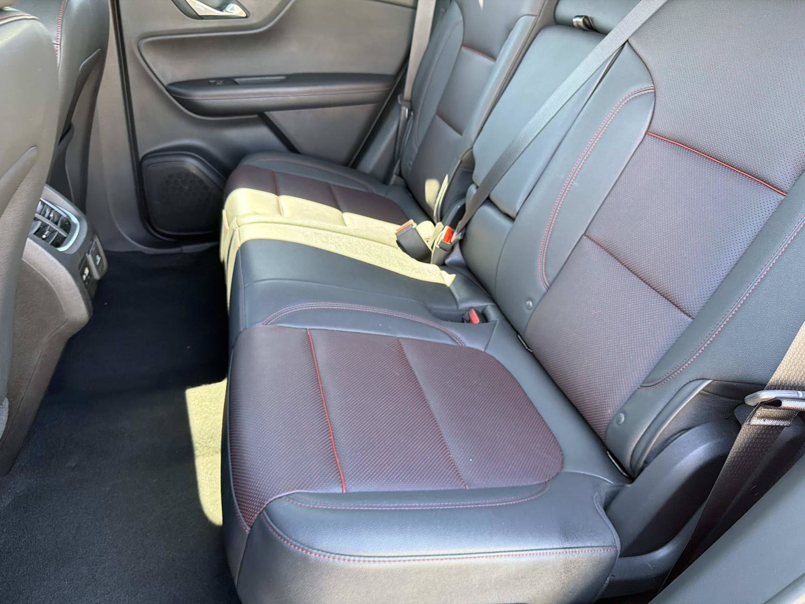 Used 2025 Chevrolet Blazer RS FWD image 22