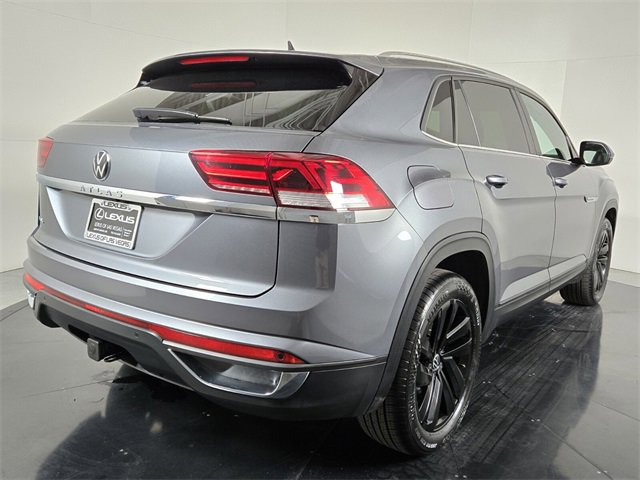 Used 2023 Volkswagen Atlas Cross Sport SE w/ Black Wheel Package image 6