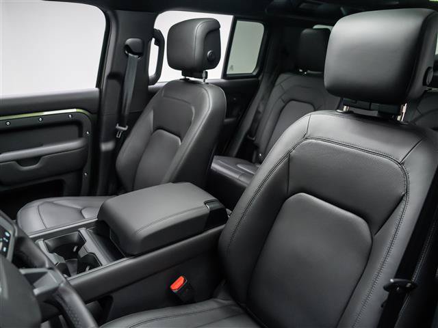 New 2026 Land Rover Defender 110 X-Dynamic SE AWD/4WD image 14