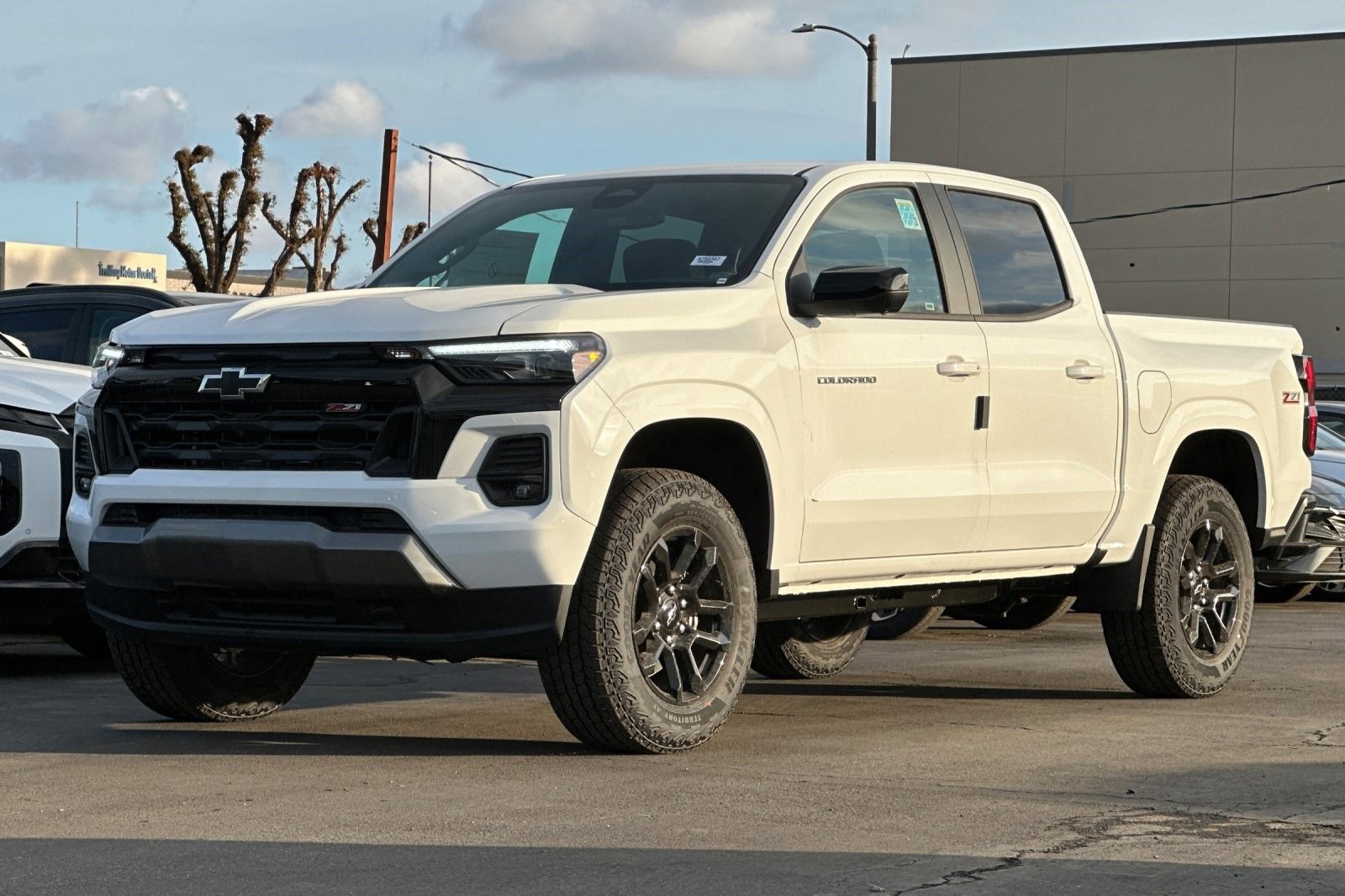 New 2025 Chevrolet Colorado Z71 w/ Midnight Edition image 7