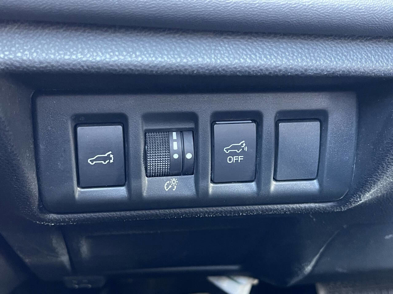 Used 2023 Subaru Outback Limited w/ Popular Package #2 image 25